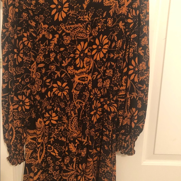 Zara dress. Never worn. - Picture 2 of 3